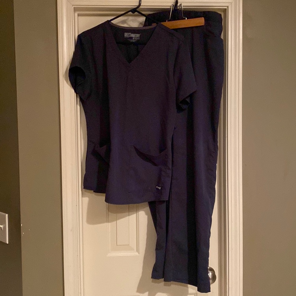 Charcoal grey scrubs- Top & Bottom